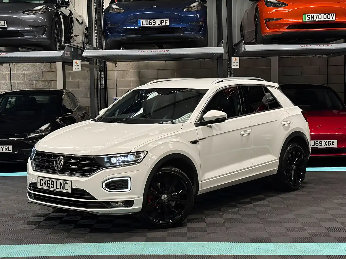 Used 2019 Volkswagen T-Roc R-Line White - Interior and Exterior details 9