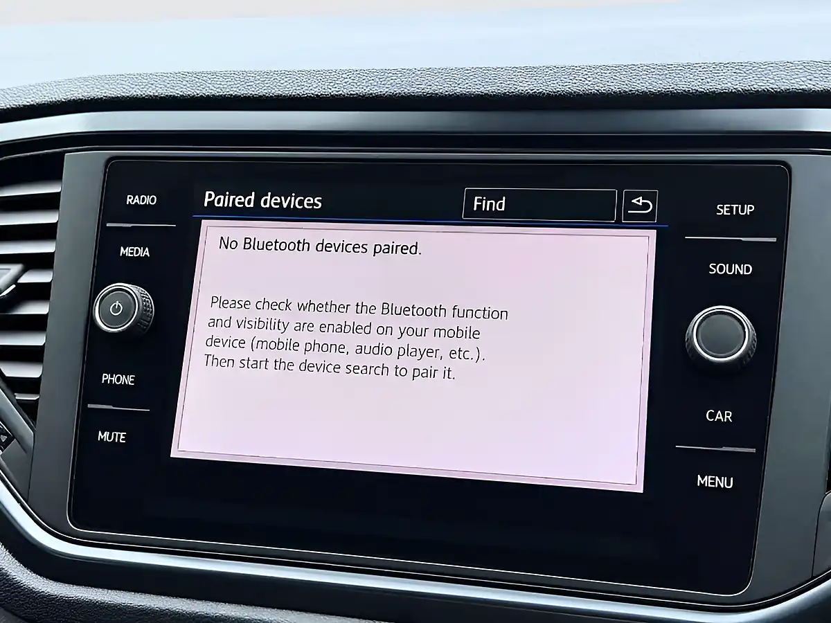 Used 2019 Volkswagen T-Roc S Black - Interior and Exterior details 16