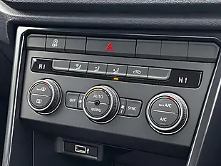 Used 2019 Volkswagen T-Roc S Black - Interior and Exterior details 17