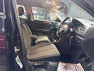 Used 2019 Volkswagen T-Roc Se Black - Interior and Exterior details 17