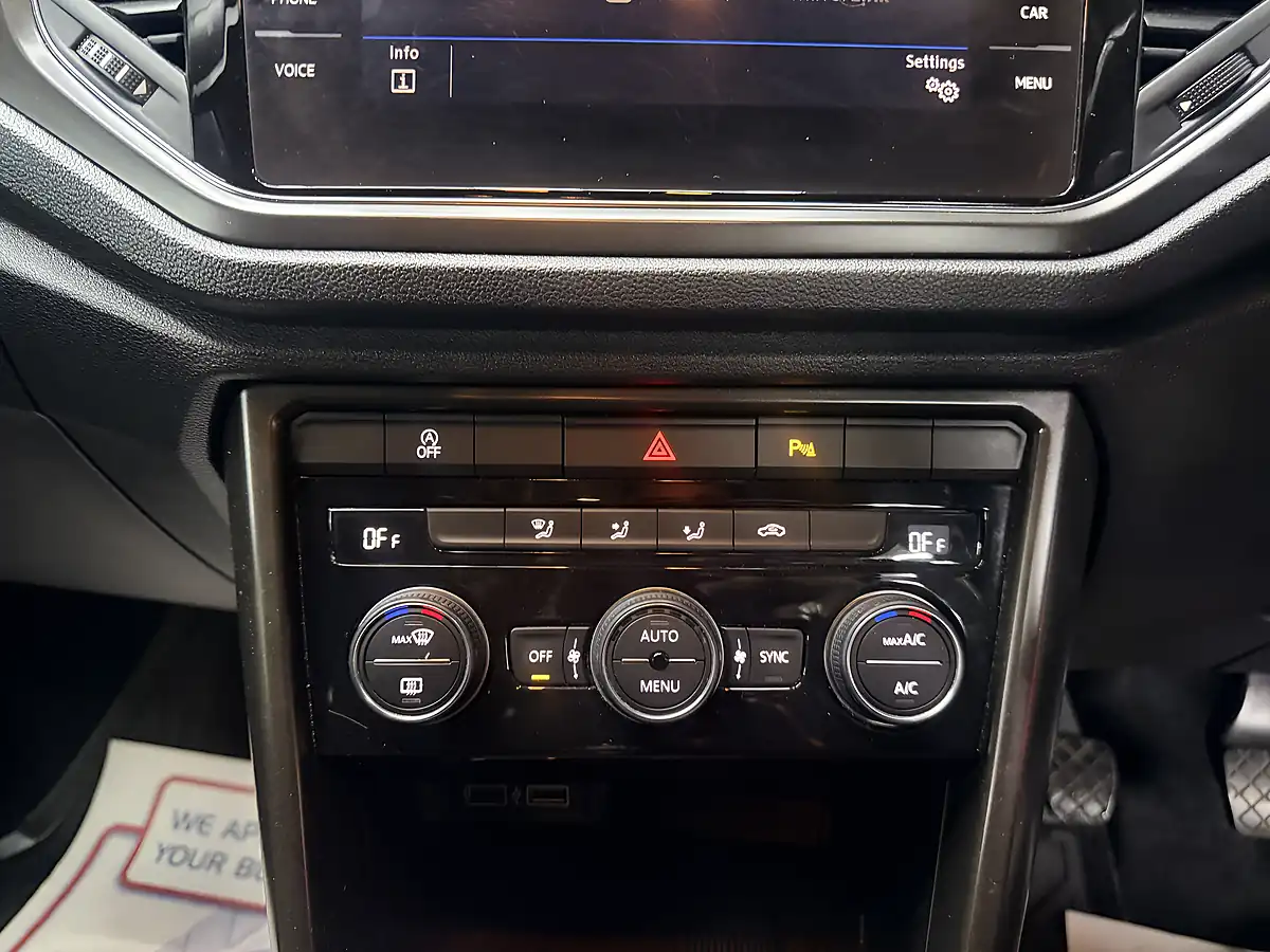 Used 2019 Volkswagen T-Roc Se Black - Interior and Exterior details 19