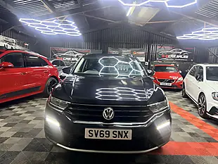 Used 2019 Volkswagen T-Roc Se Black - Interior and Exterior details 4