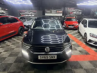 Used 2019 Volkswagen T-Roc Se Black - Interior and Exterior details 5
