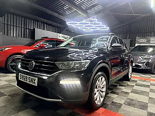 Used 2019 Volkswagen T-Roc Se Black - Interior and Exterior details 6