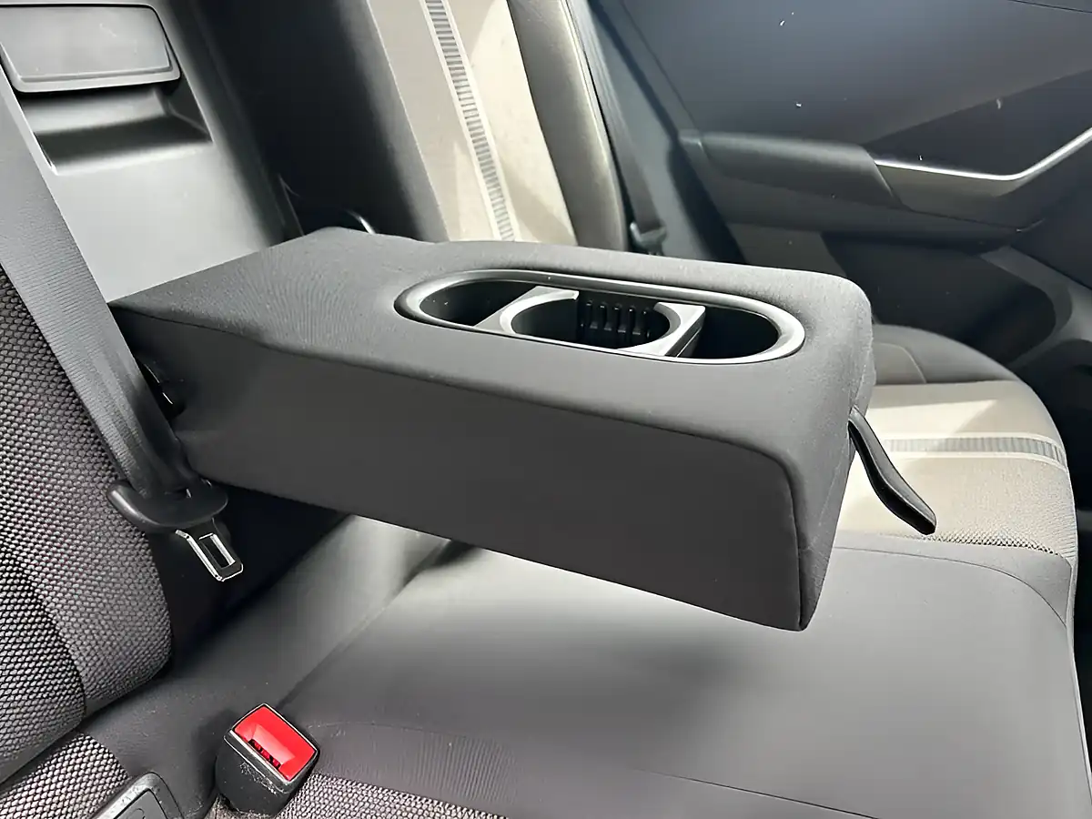 Used 2019 Volkswagen T-Roc Se Blue - Interior and Exterior details 13