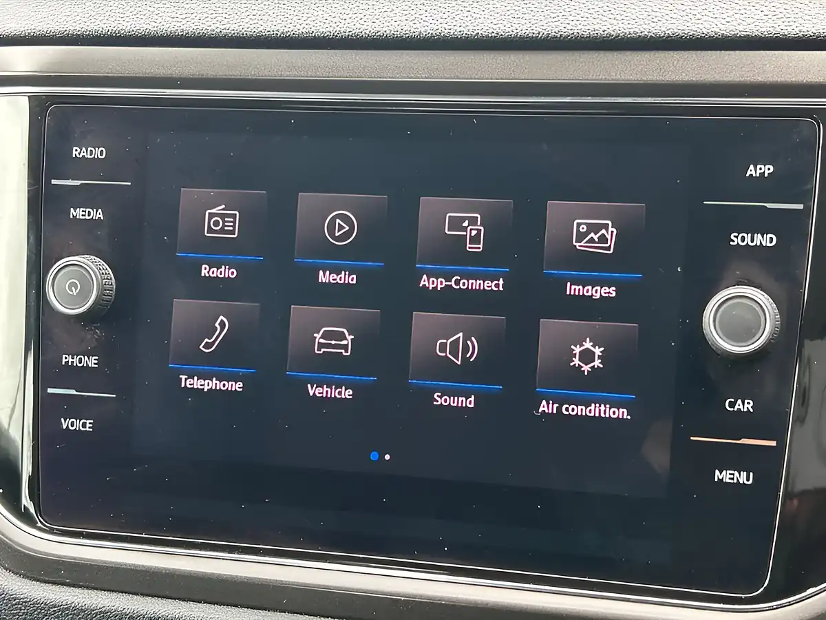 Used 2019 Volkswagen T-Roc Se Blue - Interior and Exterior details 17