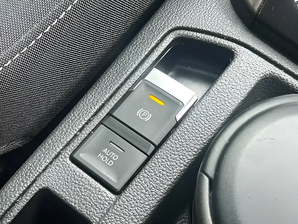 Used 2019 Volkswagen T-Roc Se Blue - Interior and Exterior details 19