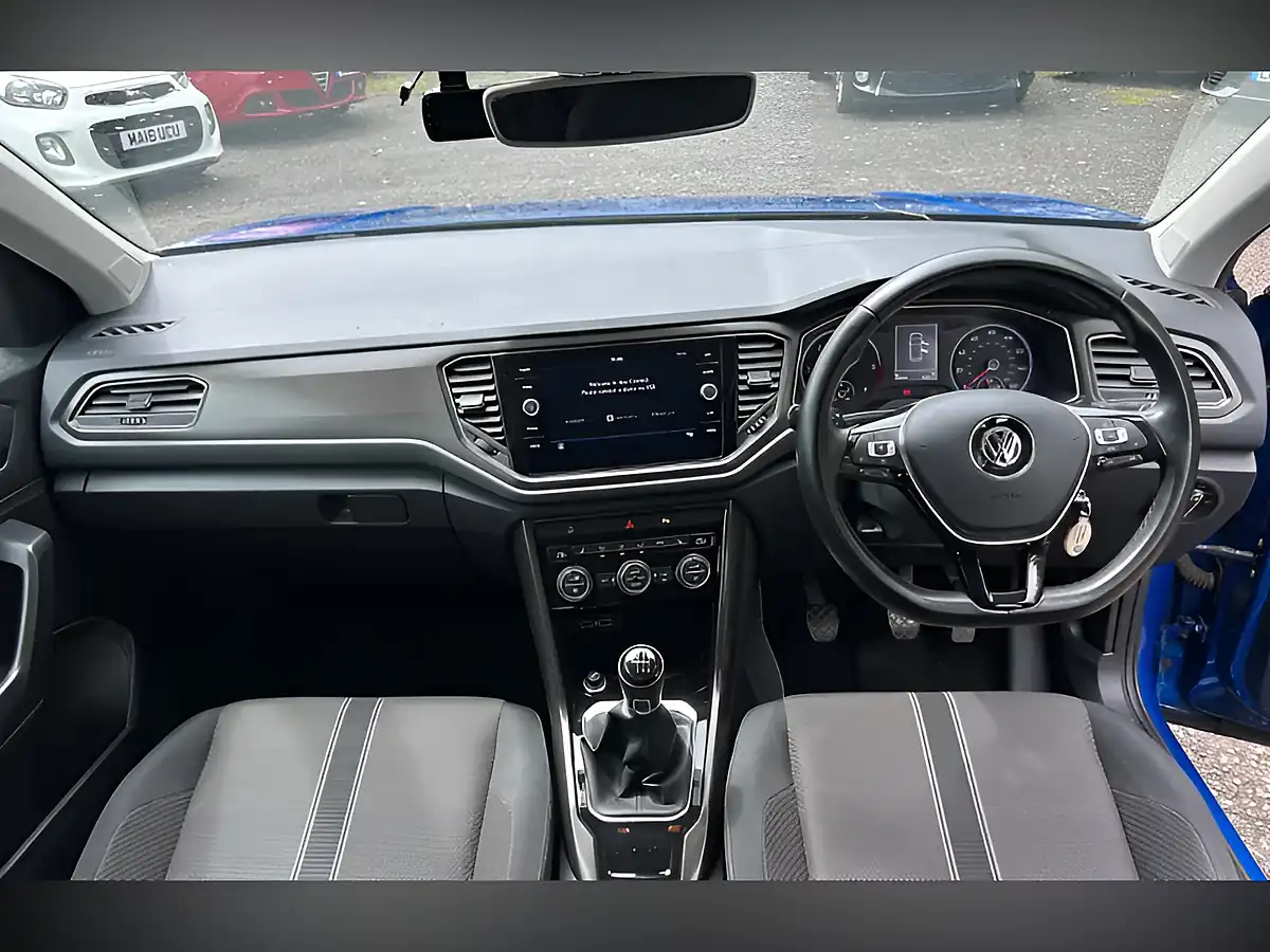 Used 2019 Volkswagen T-Roc Se Blue - Interior and Exterior details 3