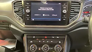 Used 2019 Volkswagen T-Roc Se Blue - Interior and Exterior details 5
