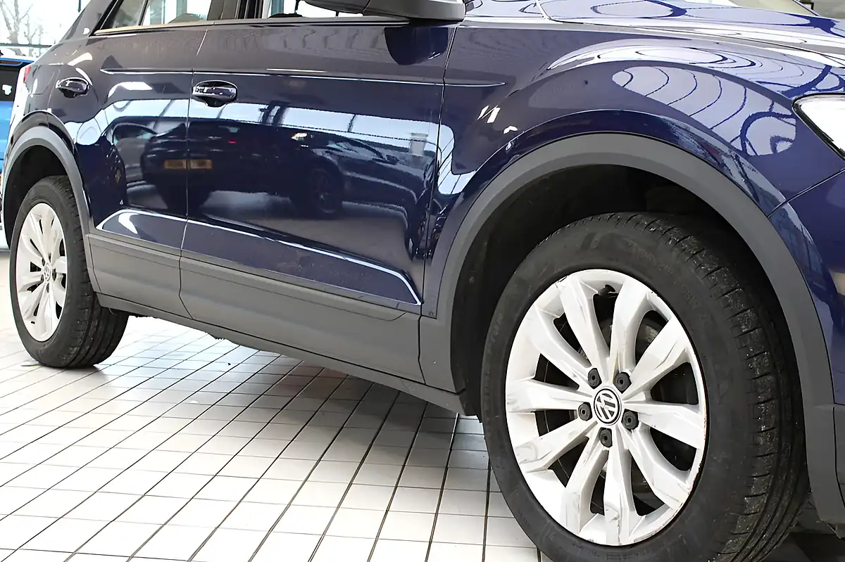 Used 2019 Volkswagen T-Roc Se Blue - Interior and Exterior details 10