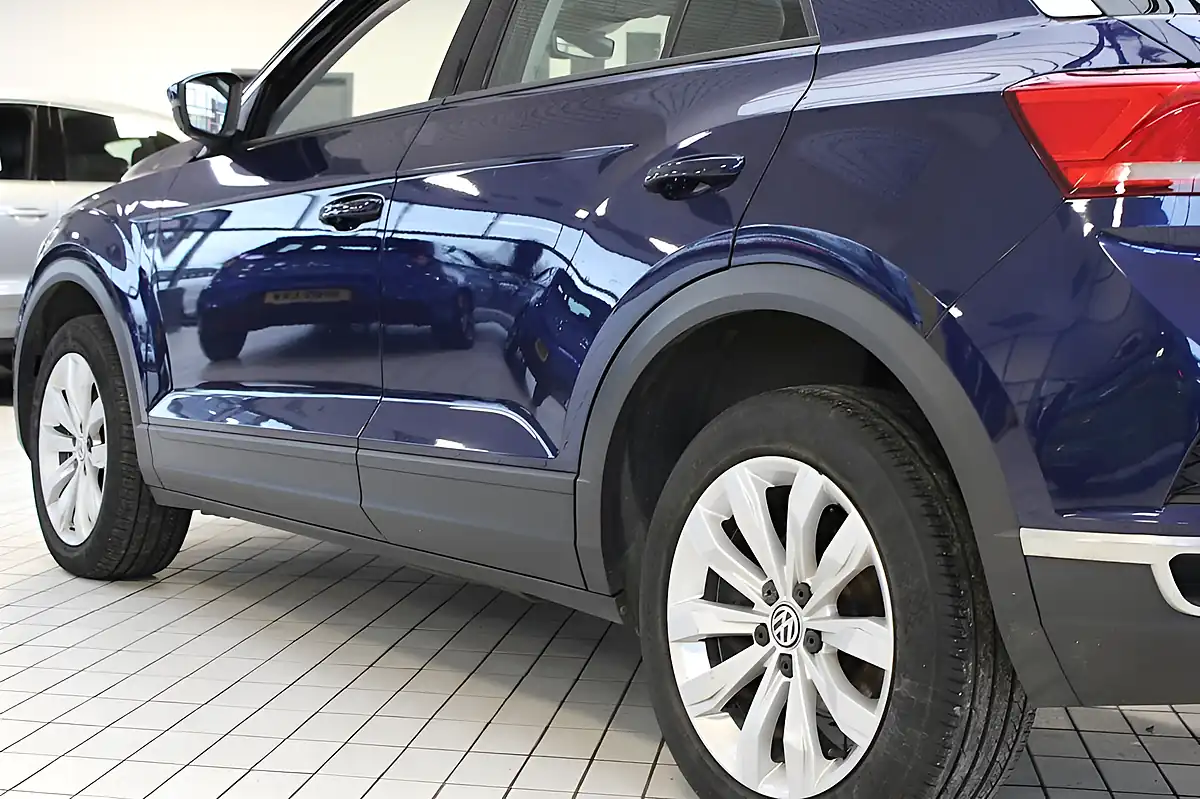 Used 2019 Volkswagen T-Roc Se Blue - Interior and Exterior details 19