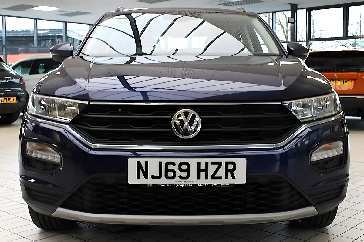 Used 2019 Volkswagen T-Roc Se Blue - Interior and Exterior details 8
