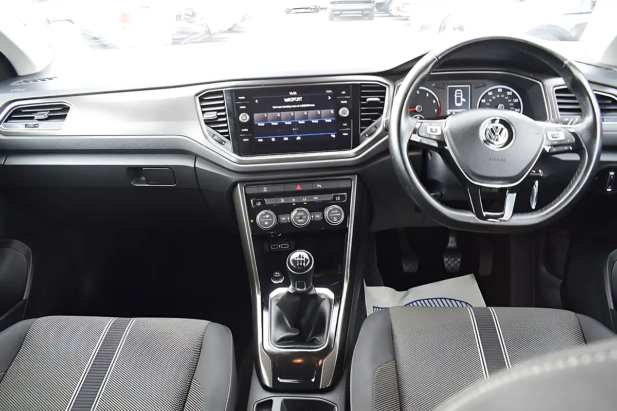 Used 2019 Volkswagen T-Roc Se Grey - Interior and Exterior details 13
