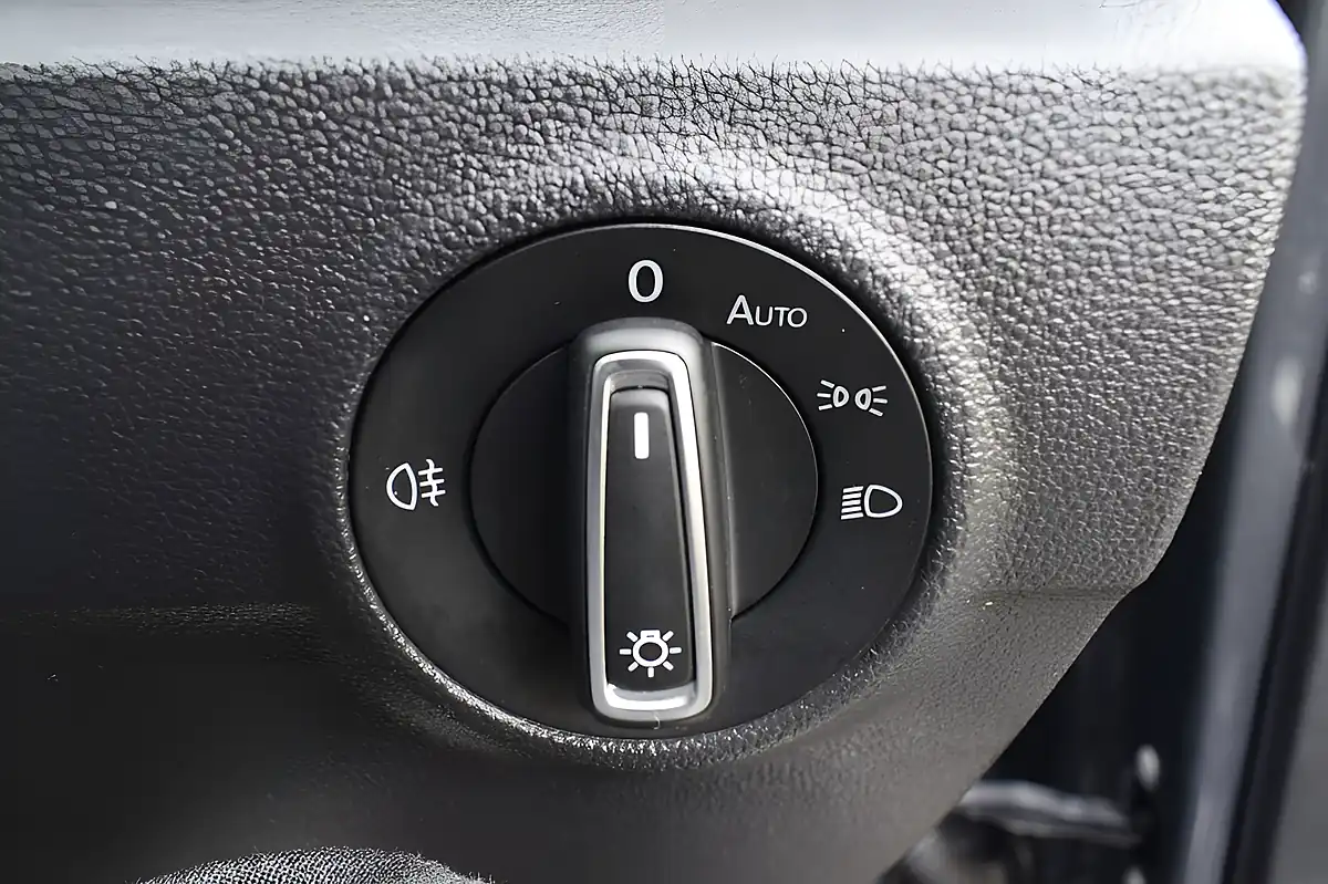 Used 2019 Volkswagen T-Roc Se Grey - Interior and Exterior details 17