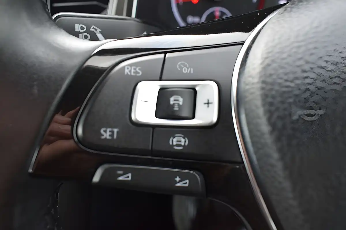 Used 2019 Volkswagen T-Roc Se Grey - Interior and Exterior details 18