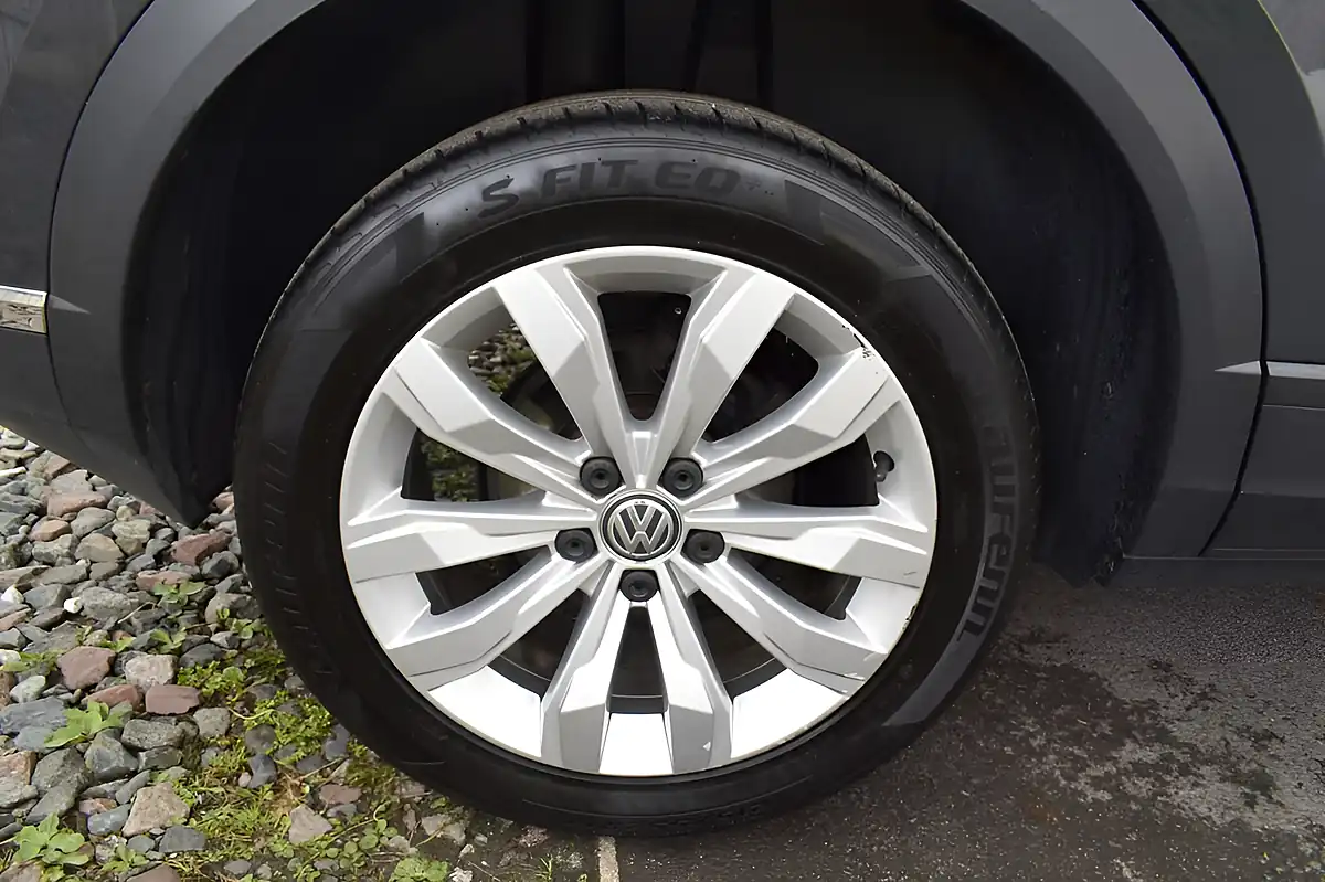 Used 2019 Volkswagen T-Roc Se Grey - Interior and Exterior details 5