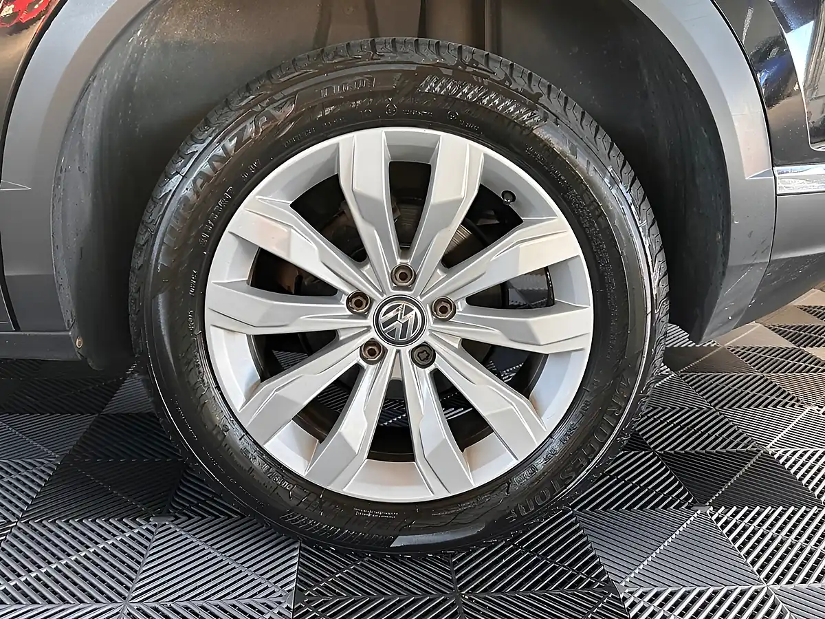 Used 2019 Volkswagen T-Roc Se - Interior and Exterior details 12