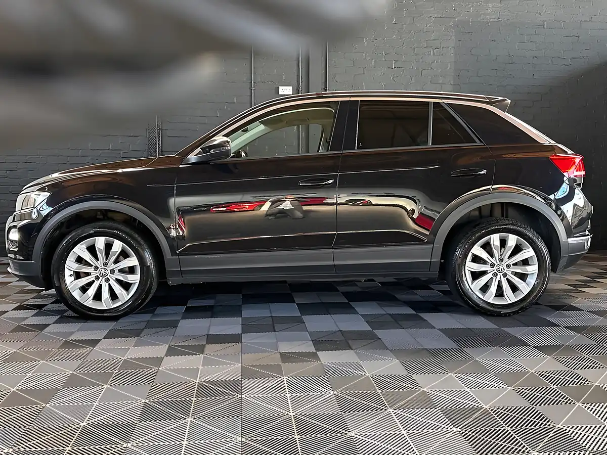 Used 2019 Volkswagen T-Roc Se - Interior and Exterior details 3