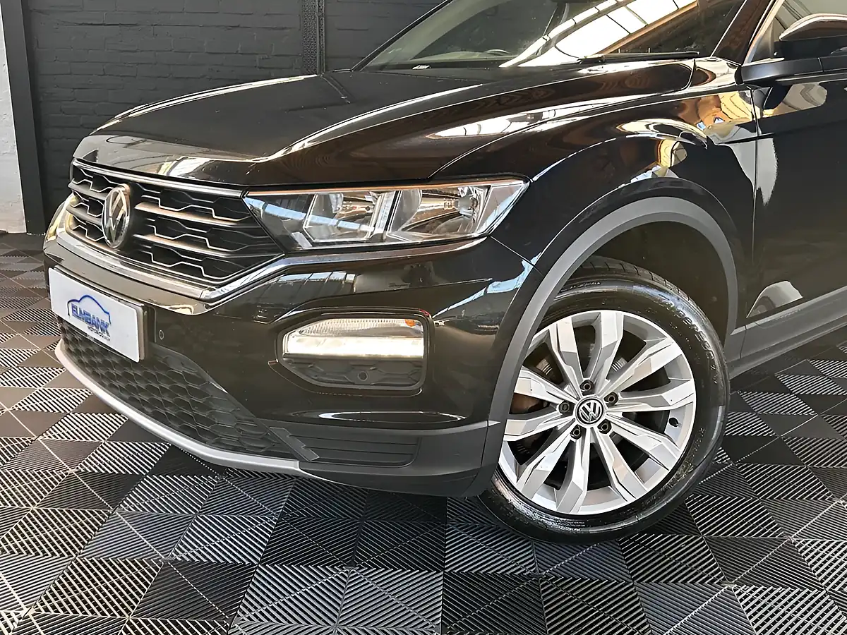 Used 2019 Volkswagen T-Roc Se - Interior and Exterior details 5
