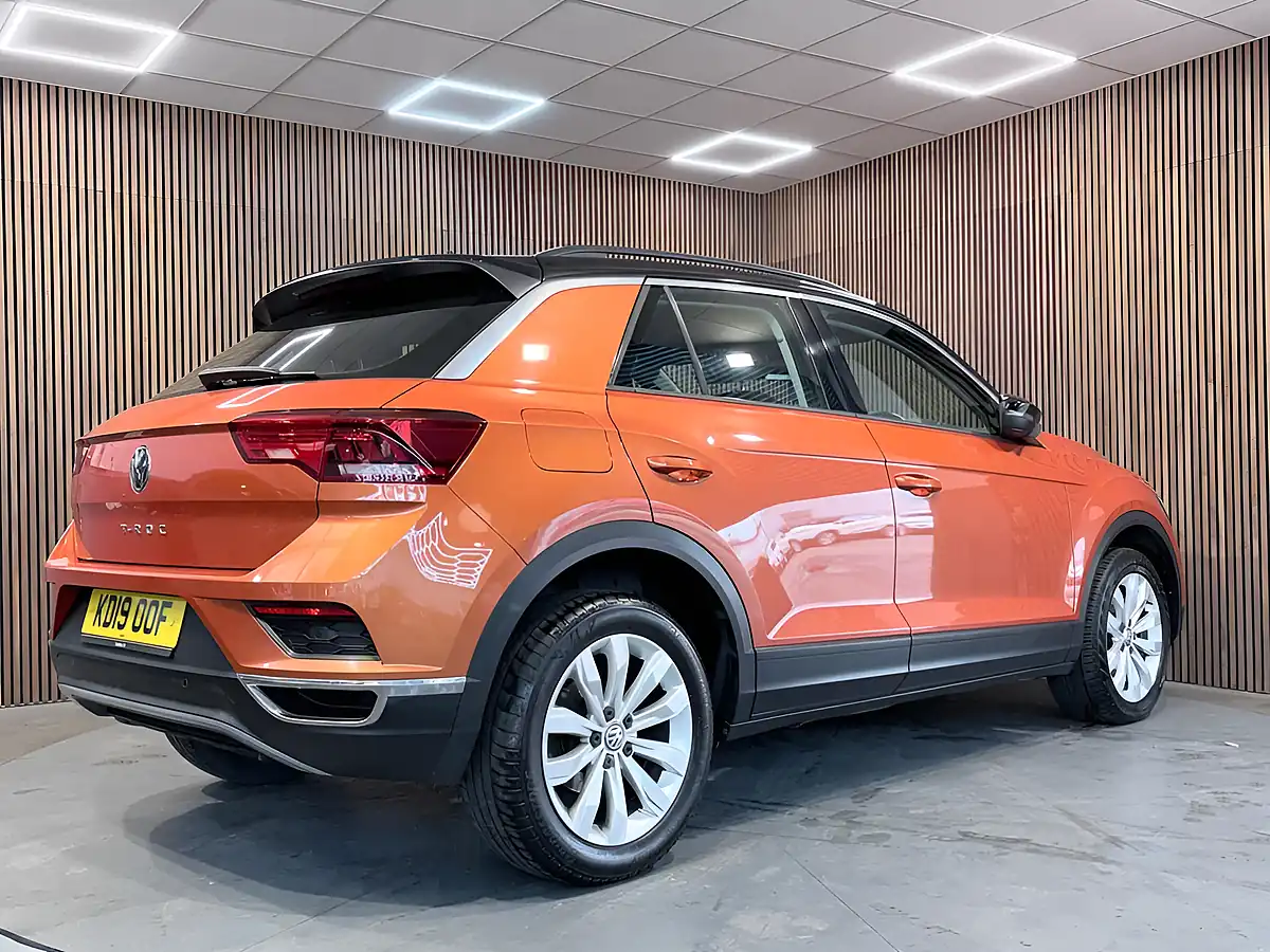 Used 2019 Volkswagen T-Roc Se Orange - Interior and Exterior details 11