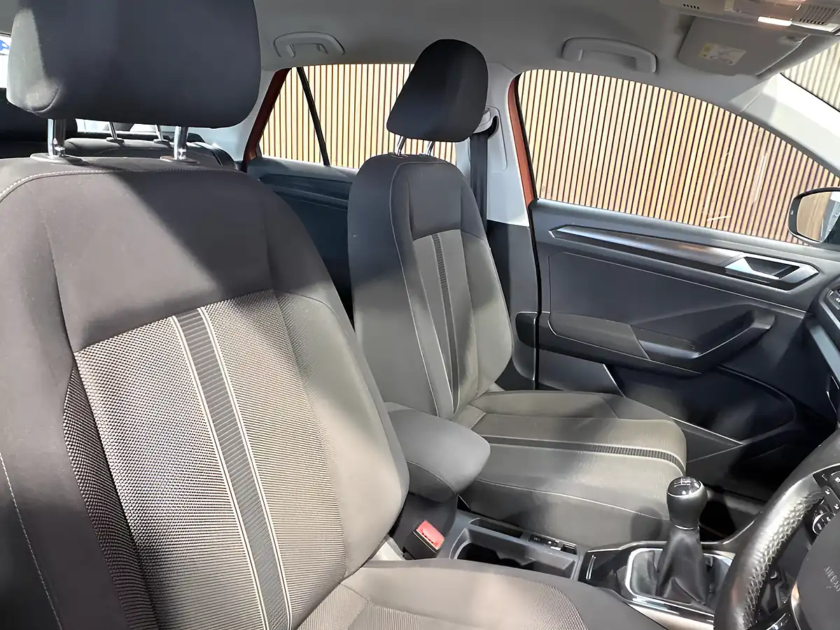 Used 2019 Volkswagen T-Roc Se Orange - Interior and Exterior details 13