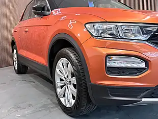 Used 2019 Volkswagen T-Roc Se Orange - Interior and Exterior details 2