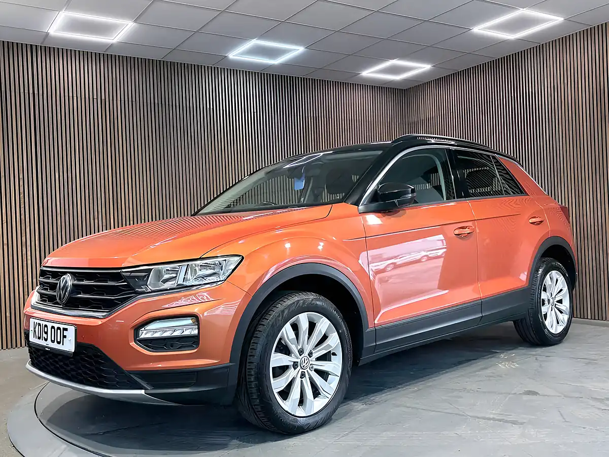 Used 2019 Volkswagen T-Roc Se Orange - Interior and Exterior details 4