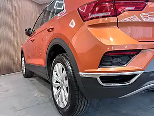 Used 2019 Volkswagen T-Roc Se Orange - Interior and Exterior details 5