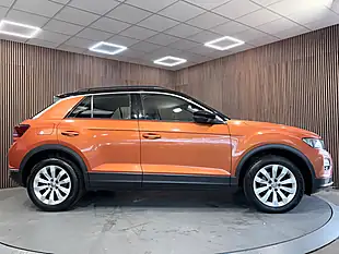 Used 2019 Volkswagen T-Roc Se Orange - Interior and Exterior details 9