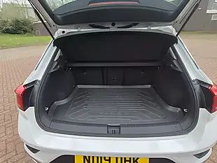 Used 2019 Volkswagen T-Roc Se White - Interior and Exterior details 10