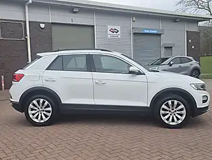 Used 2019 Volkswagen T-Roc Se White - Interior and Exterior details 3