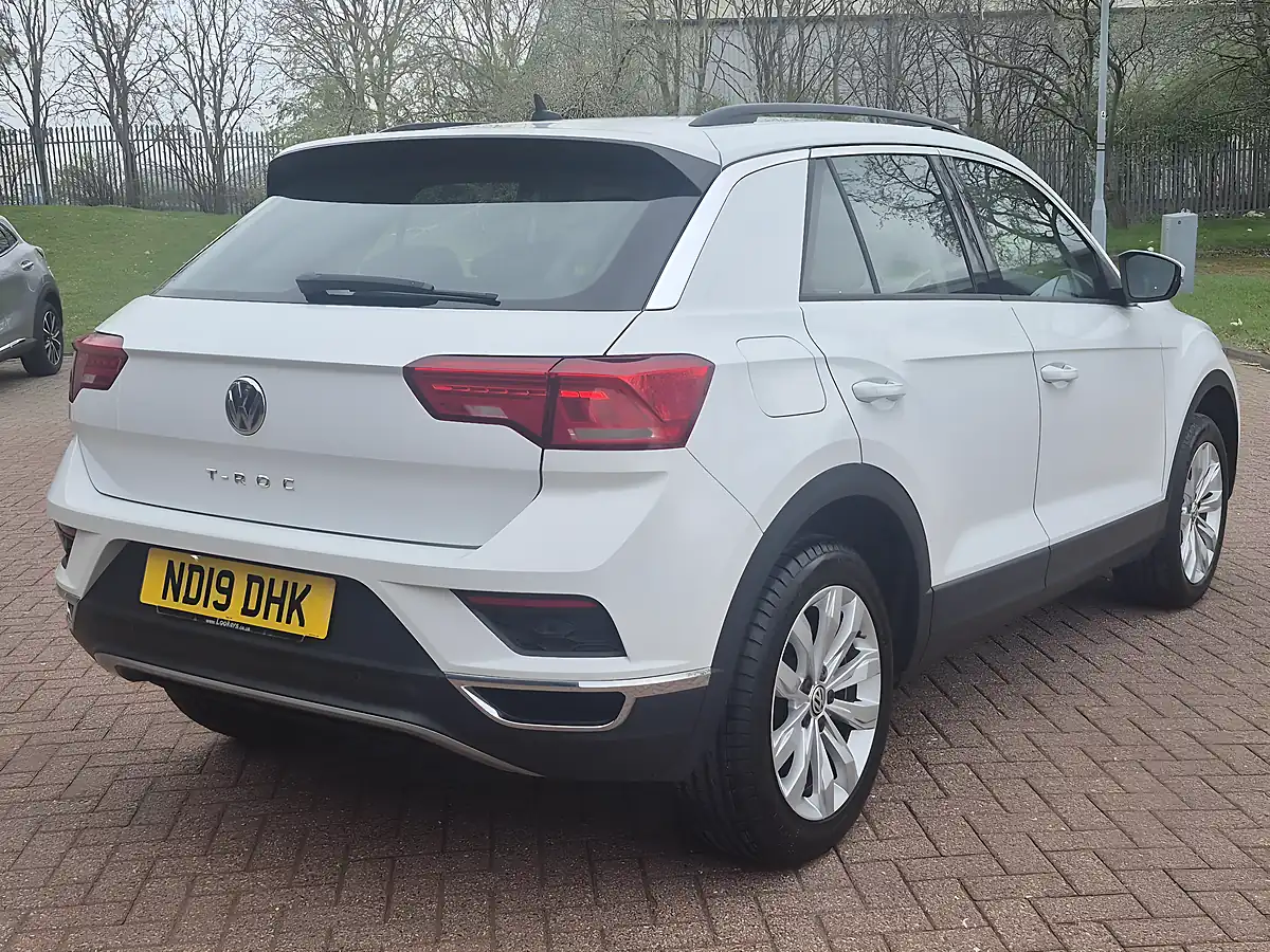 Used 2019 Volkswagen T-Roc Se White - Interior and Exterior details 4