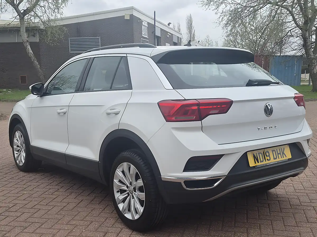 Used 2019 Volkswagen T-Roc Se White - Interior and Exterior details 6