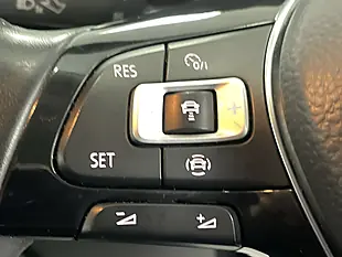Used 2019 Volkswagen T-Roc Se White - Interior and Exterior details 16