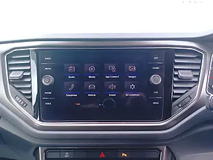 Used 2019 Volkswagen T-Roc Se White - Interior and Exterior details 12