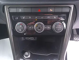 Used 2019 Volkswagen T-Roc Se White - Interior and Exterior details 14