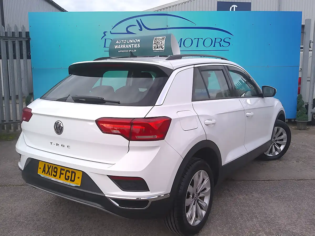 Used 2019 Volkswagen T-Roc Se White - Interior and Exterior details 4