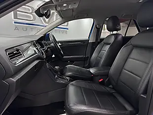 Used 2019 Volkswagen T-Roc Sel Blue - Interior and Exterior details 17