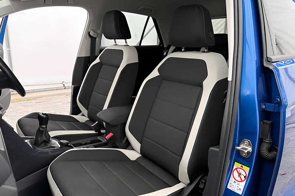 Used 2019 Volkswagen T-Roc Sel Blue - Interior and Exterior details 13