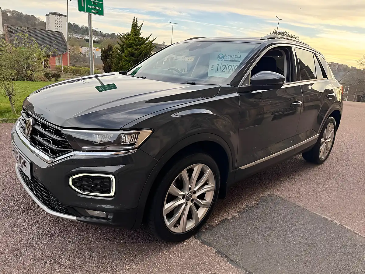 Used 2019 Volkswagen T-Roc Sel Grey - Interior and Exterior details 11