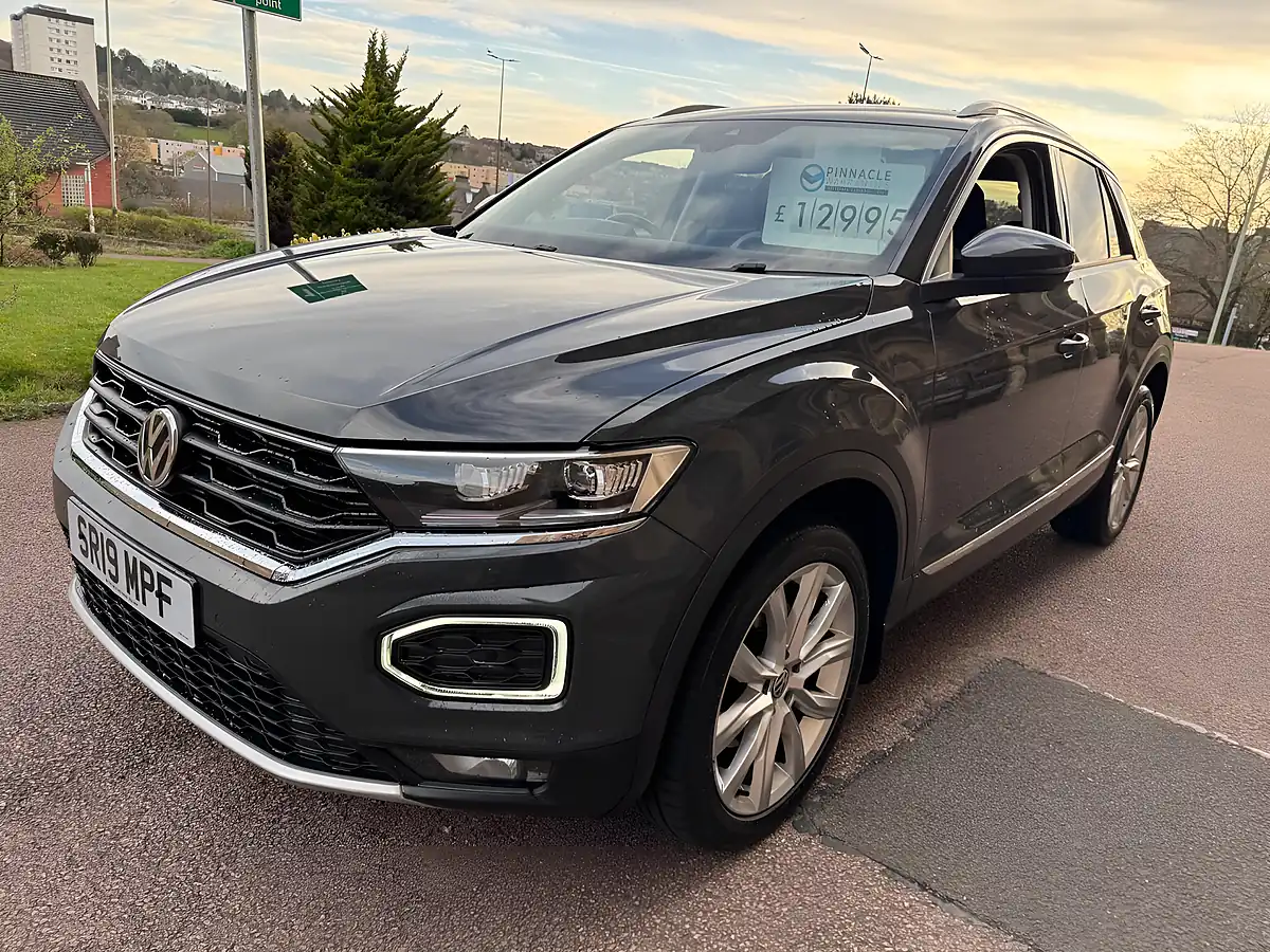 Used 2019 Volkswagen T-Roc Sel Grey - Interior and Exterior details 4