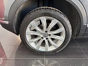 Used 2019 Volkswagen T-Roc Sel Grey - Interior and Exterior details 3