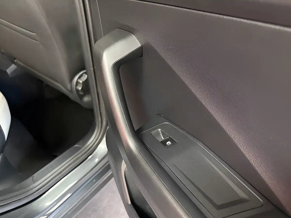 Used 2019 Volkswagen T-Roc Sel Grey - Interior and Exterior details 6