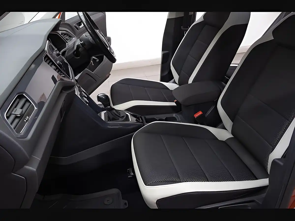 Used 2019 Volkswagen T-Roc Sel Orange - Interior and Exterior details 10