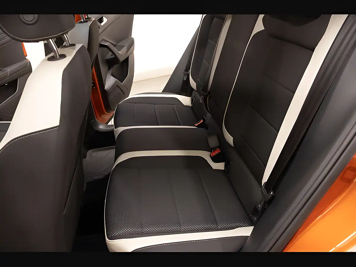 Used 2019 Volkswagen T-Roc Sel Orange - Interior and Exterior details 11