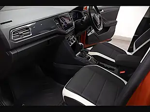 Used 2019 Volkswagen T-Roc Sel Orange - Interior and Exterior details 9