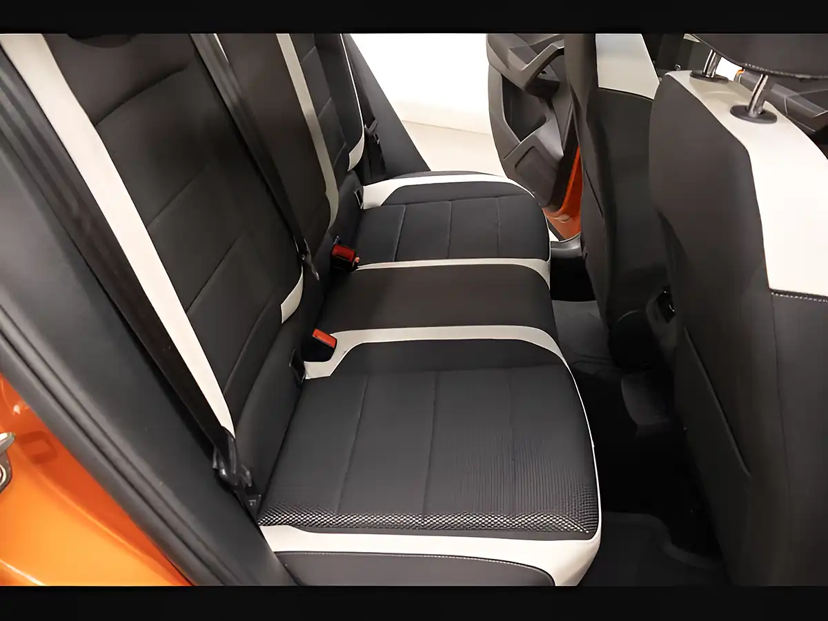 Used 2019 Volkswagen T-Roc Sel Orange - Interior and Exterior details 12