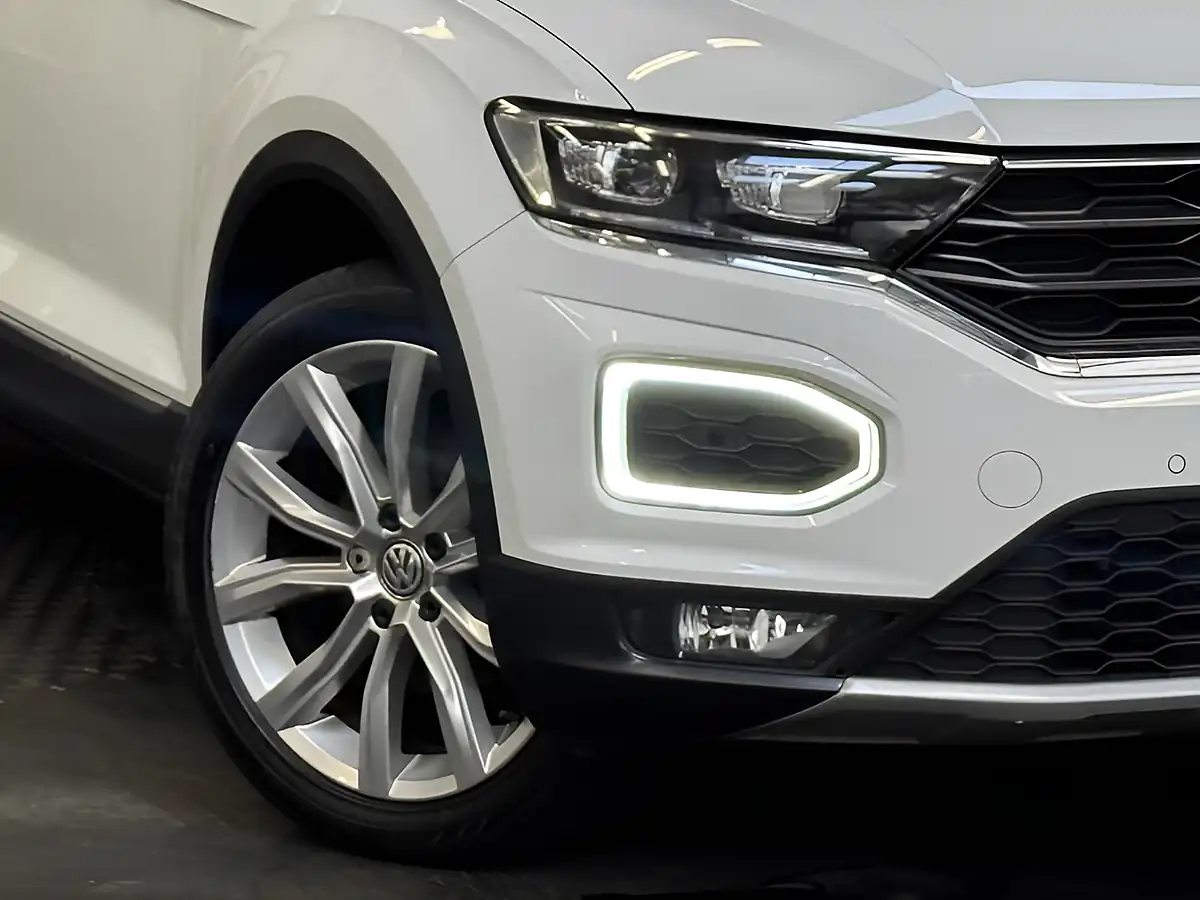 Used 2019 Volkswagen T-Roc Sel White - Interior and Exterior details 10