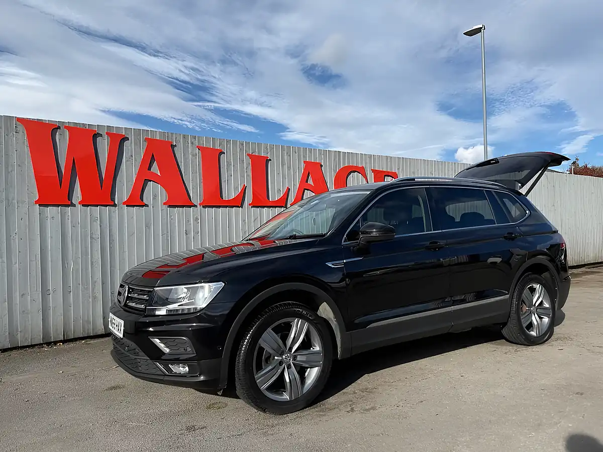 Used 2019 Volkswagen Tiguan Allspace Match Black - Interior and Exterior details 10