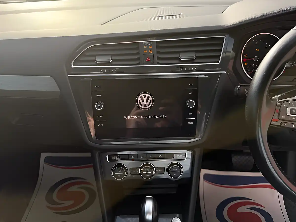 Used 2019 Volkswagen Tiguan Allspace Match Black - Interior and Exterior details 18